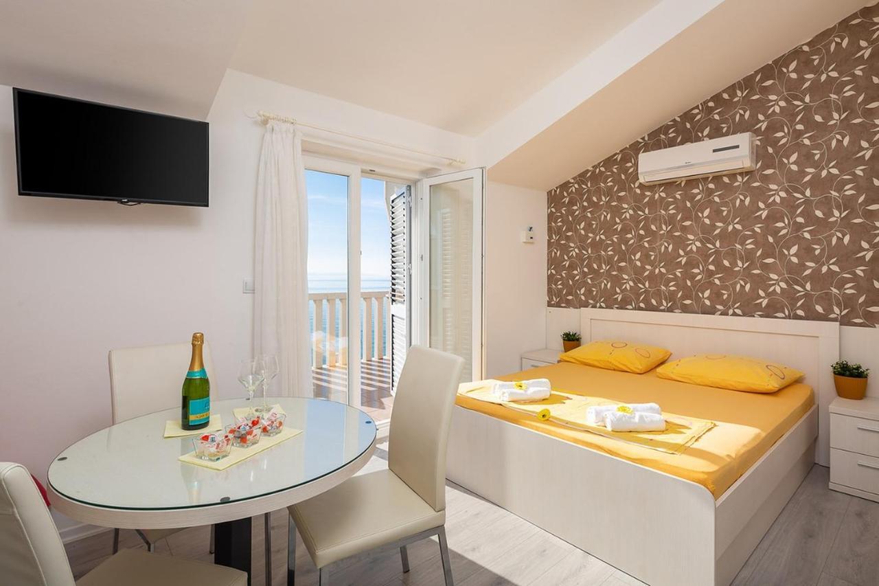 Apartmani Kastelancic Podstrana Exterior photo