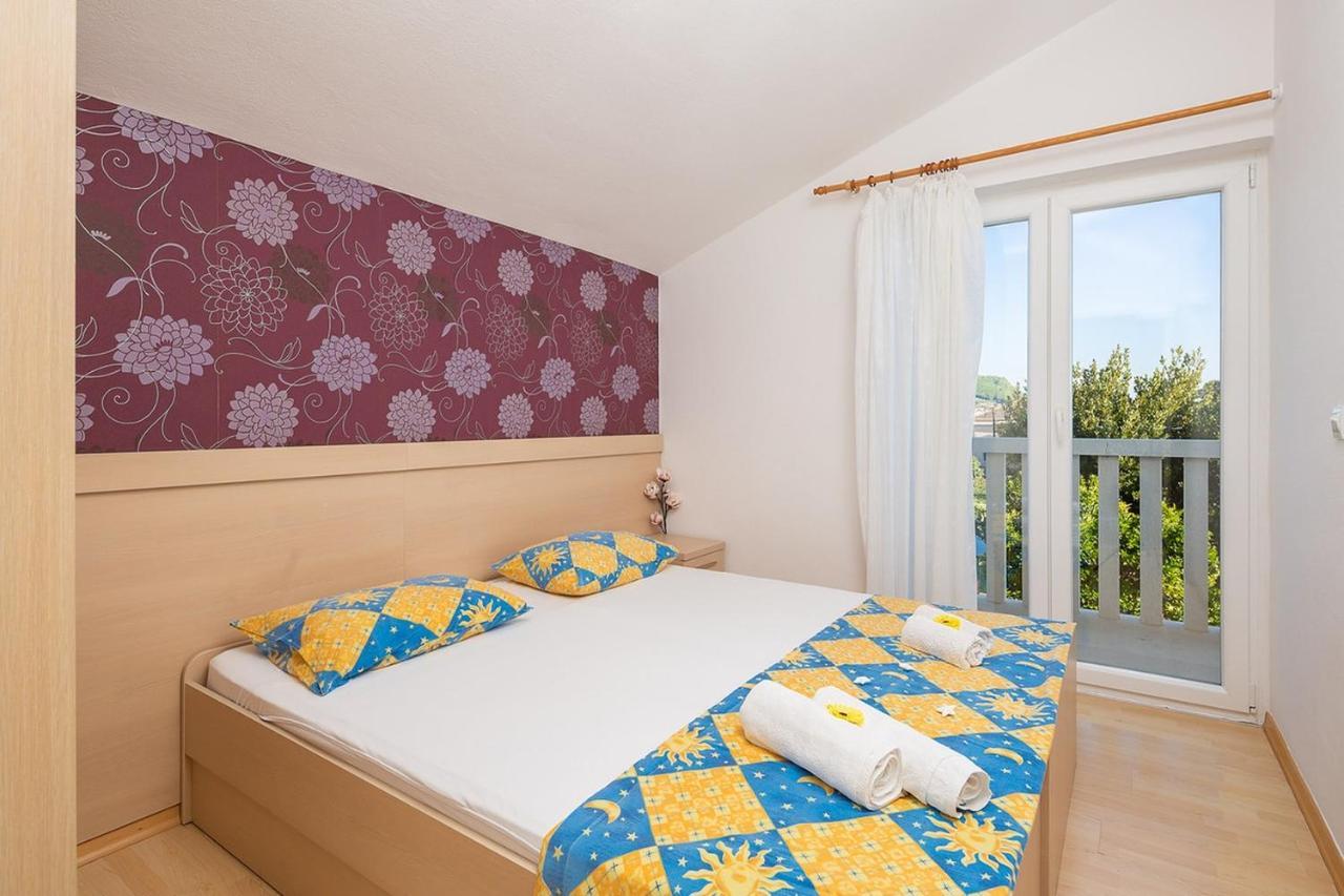 Apartmani Kastelancic Podstrana Exterior photo